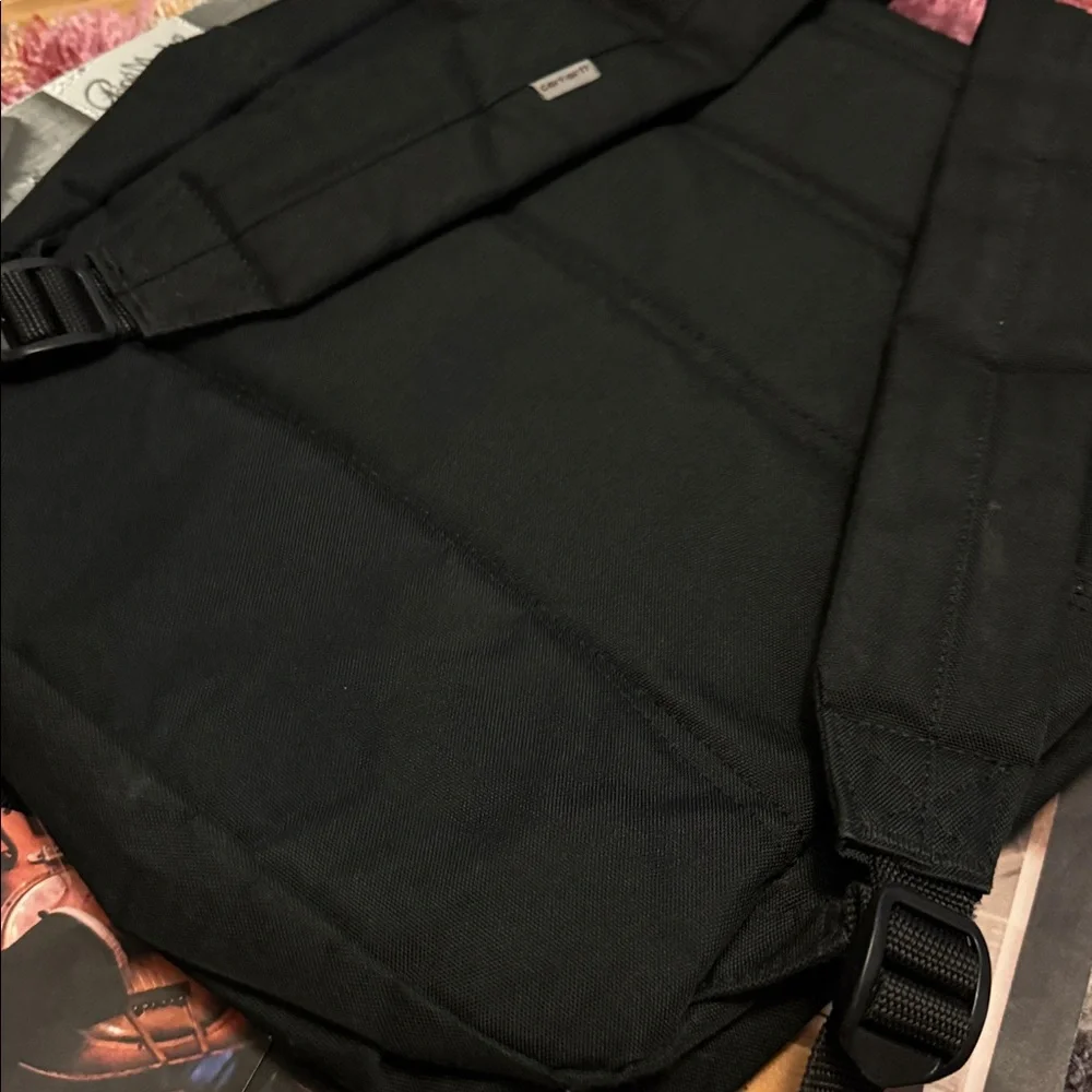🕶️ 🪵 🕶️ • ⚫️ CARHARTT x Keep it Simple Vibes ⚫️ • 🪵 🕶️☠️